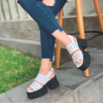 Sandalia Plataforma Chunky Blanco Negro Deportivo Elegante Mujer A Bordo Con Marieu