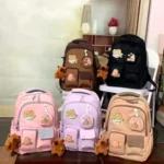 Mochila de Capibara Kawaii Colores Deportivos A Bordo Con Marieú